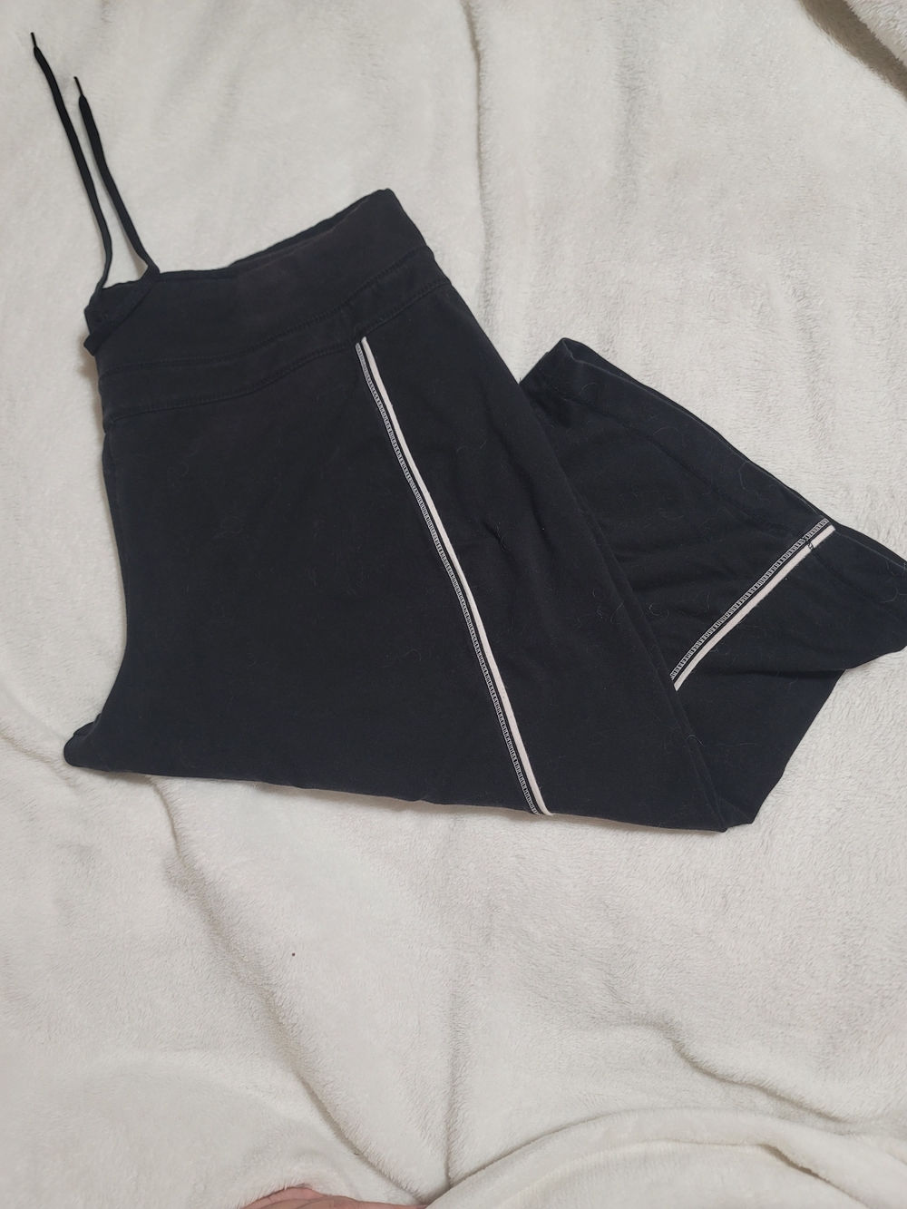 Danskin Now Black Leggings with White Side Stripe Cropped Wide Leg Pants